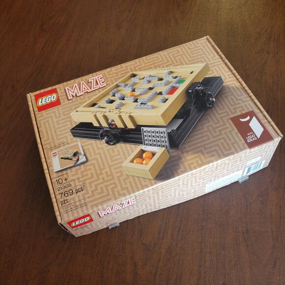 LEGO Ideas: Maze 21305 100% Complete Instructions And Box Included - Picture 1 of 11